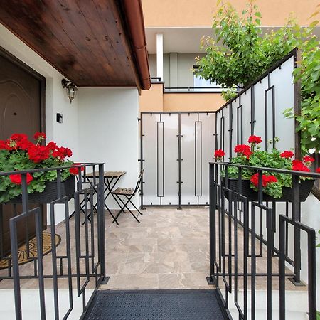 Rose Garden House Lejlighed Bukarest Eksteriør billede