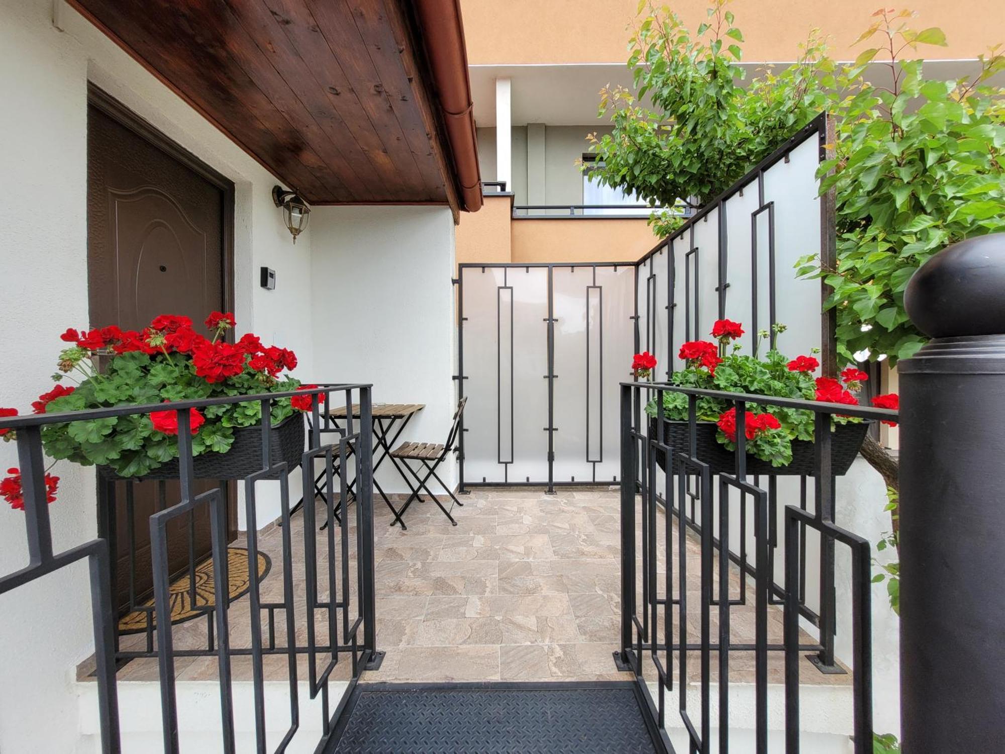 Rose Garden House Lejlighed Bukarest Eksteriør billede